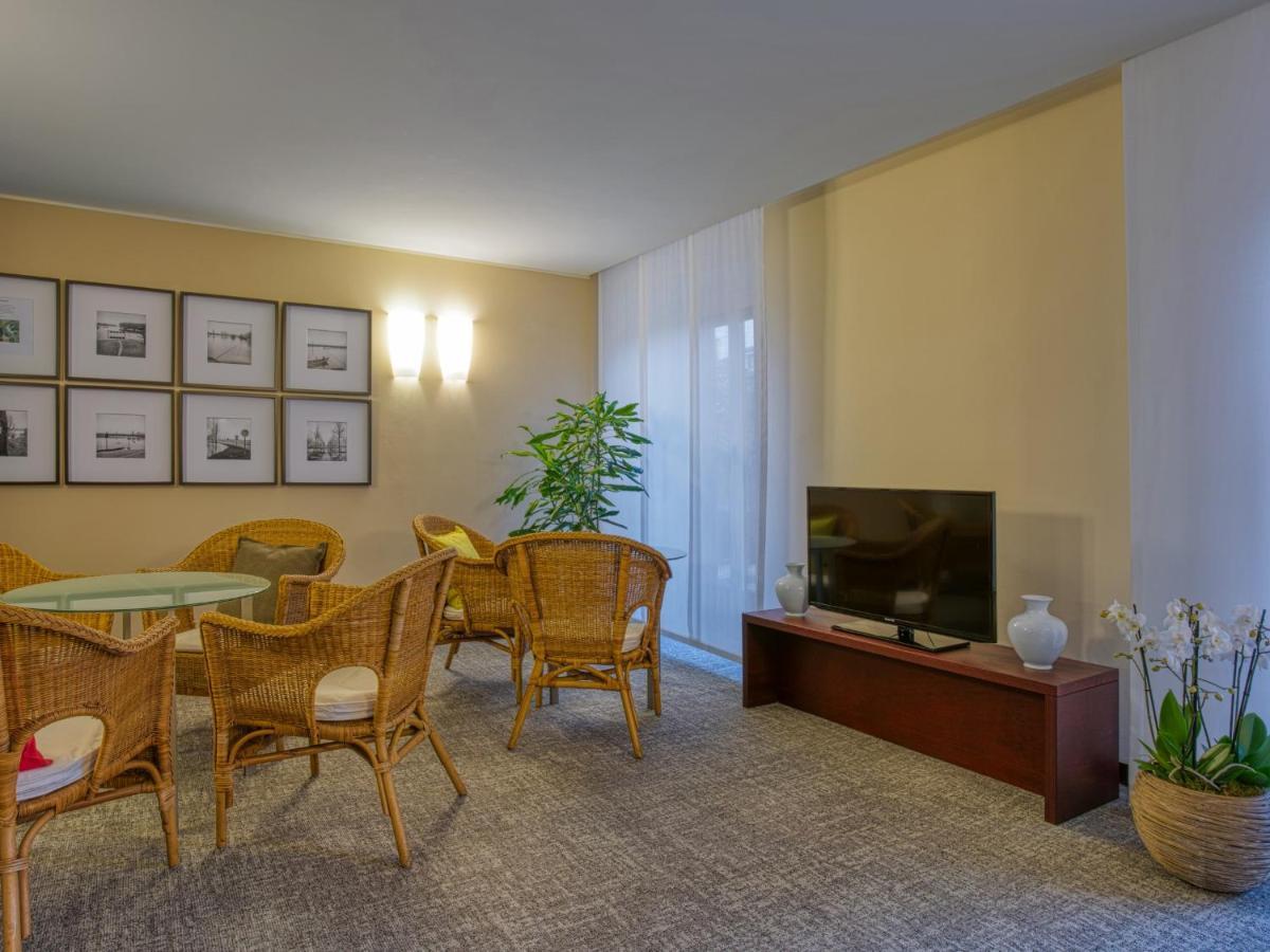 Hotel Piroscafo Десенцано дел Гарда Екстериор снимка