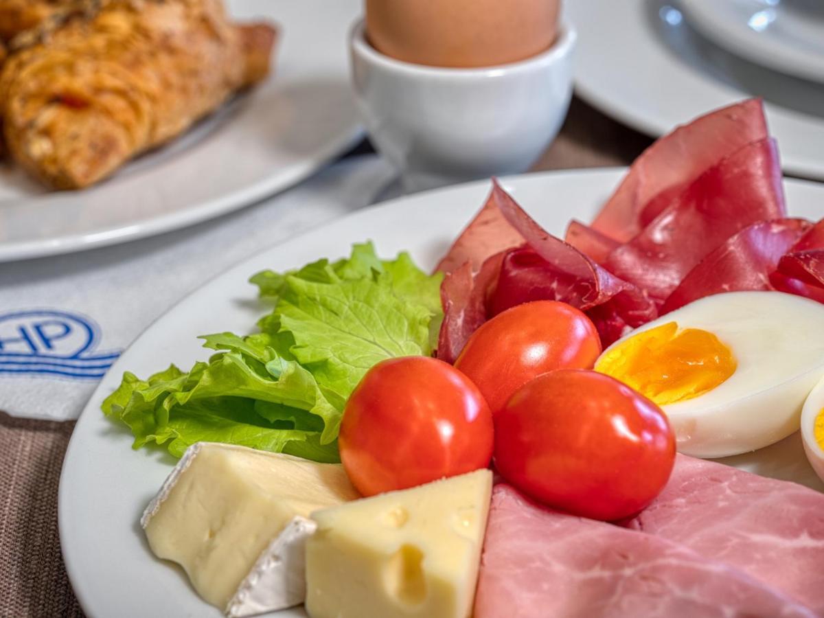 Hotel Piroscafo Десенцано дел Гарда Екстериор снимка