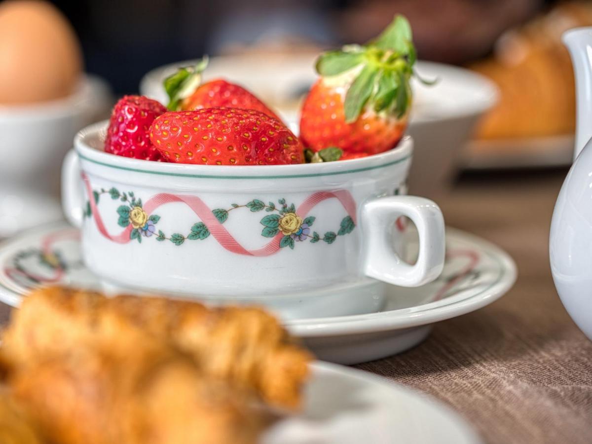 Hotel Piroscafo Десенцано дел Гарда Екстериор снимка