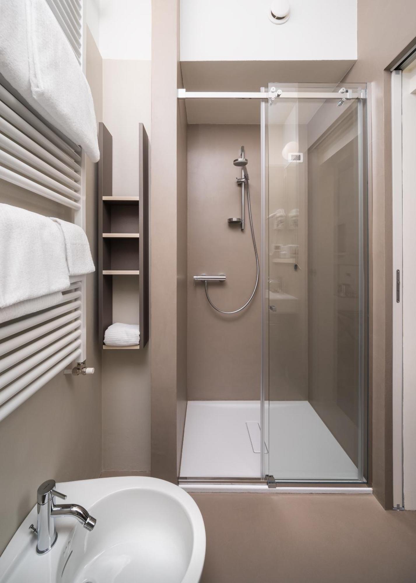 Hotel Piroscafo Десенцано дел Гарда Екстериор снимка