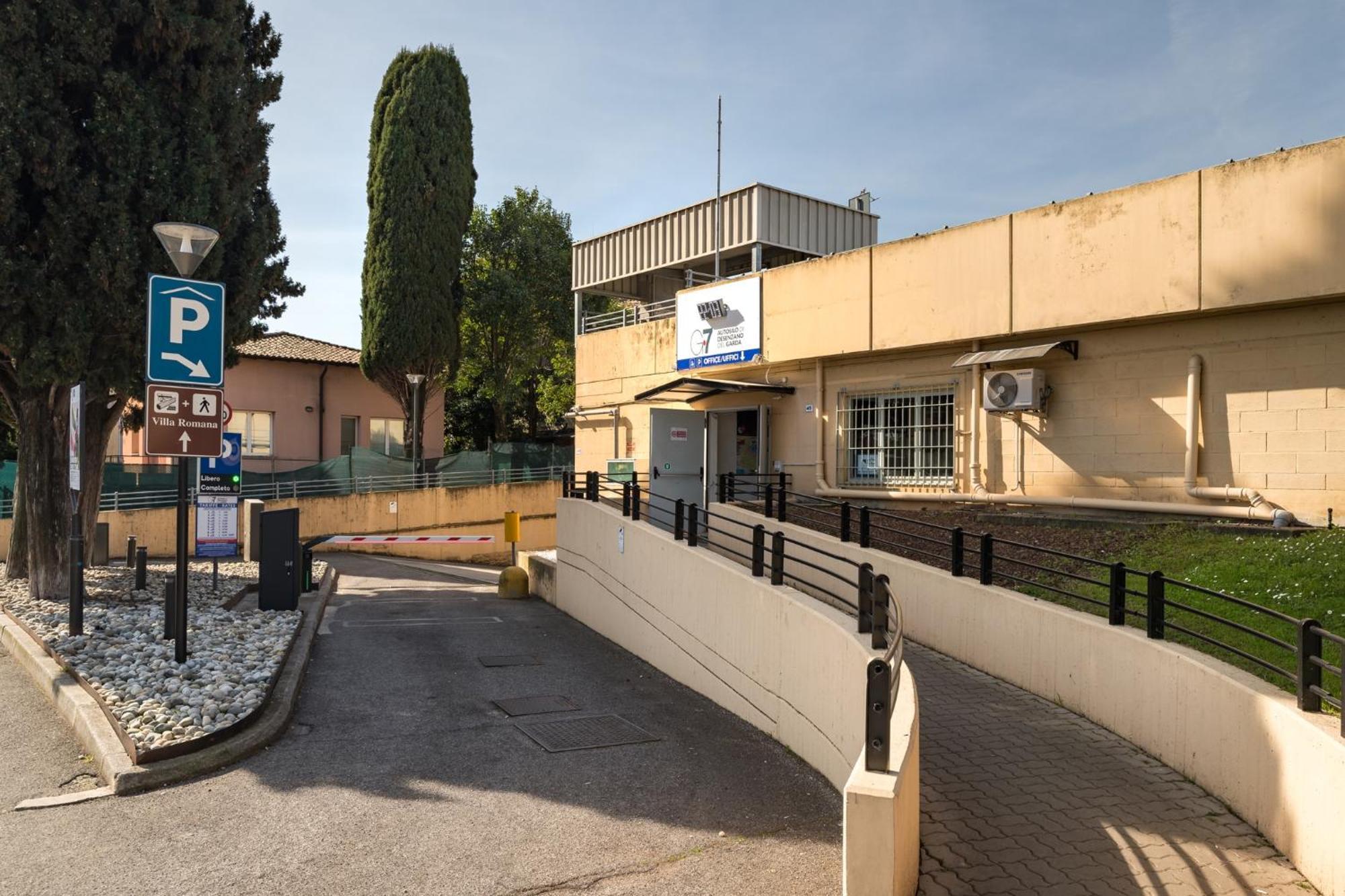 Hotel Piroscafo Десенцано дел Гарда Екстериор снимка